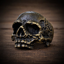 Load image into Gallery viewer, Bronze Skull Ring