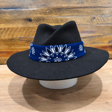 Load image into Gallery viewer, The Gangster Folded Crown Fedora, Black Felt, Choose The Color Of Bandana