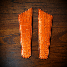 Load image into Gallery viewer, Leather Saddlebag Emblem/Protection, Alligator Print