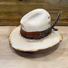 Load image into Gallery viewer, The Alligator Hunter Hat