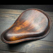 Load image into Gallery viewer, Chopper/Bobber Pan seat - Oily Brown