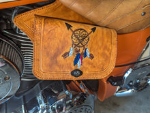 Load image into Gallery viewer, Heat Shield - Custom Art, double Pouch, fits Indian Chief, Chieftain, Springfield, Vintage and Roadmaster