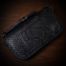 Load image into Gallery viewer, Clutch - Genuine Python, Black