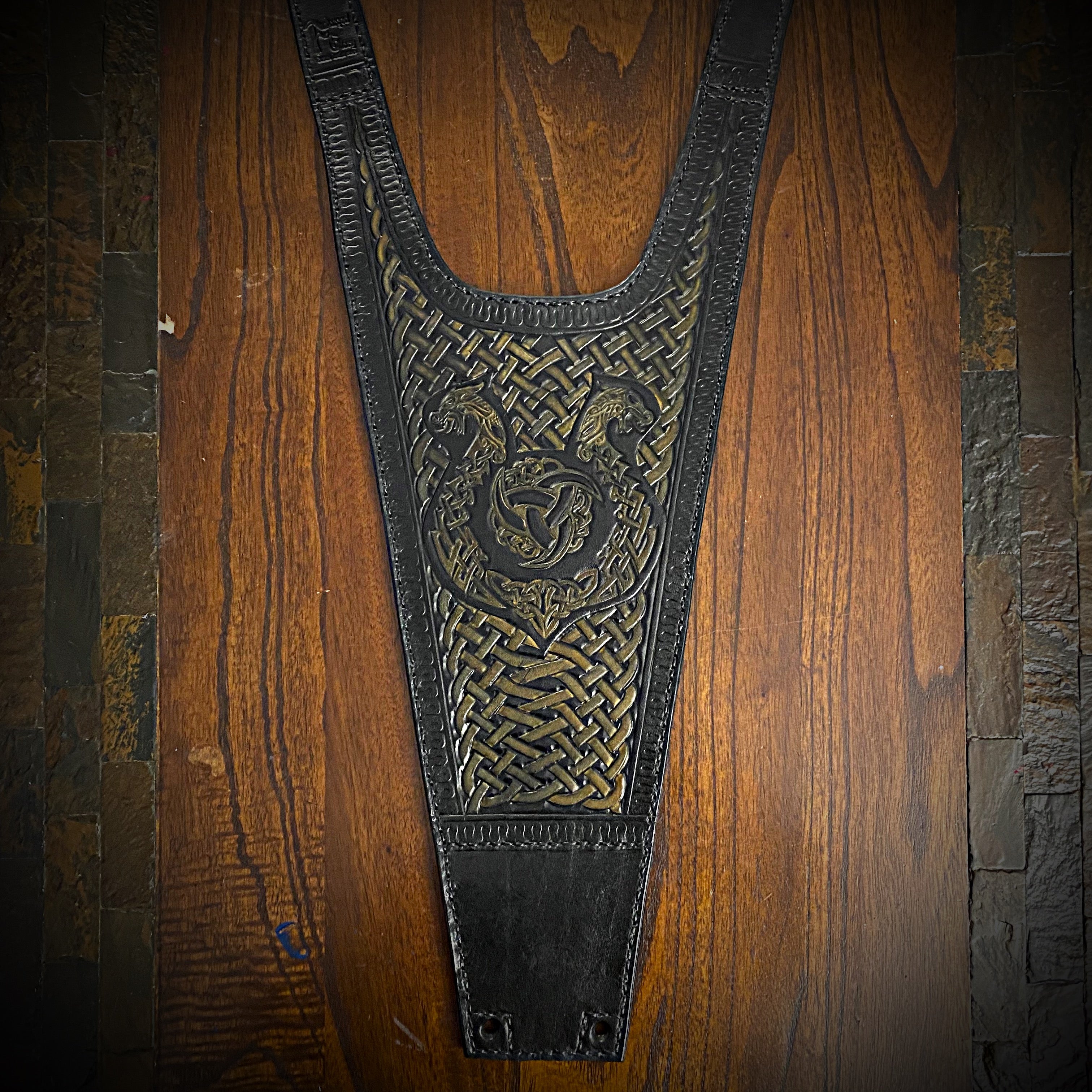 DIESEL BlackGold✨トレンチ　インディゴ　リネン混　レザーカフス Tank Bib - Fits Indian Challenger and Pursuit, Viking Art, Black