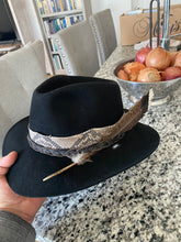 Load image into Gallery viewer, The Revenant Fedora Black Felt