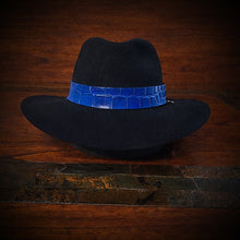Load image into Gallery viewer, Hat Band, Alligator Print, Blue