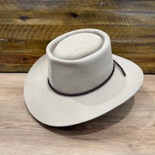 Load image into Gallery viewer, The Beth Dutton, Revenant Hat, From The First Episode Of The Dutton Ranch, Cowboy Hat, Natural Color, Size 7 1/2, 60cm (Ships now)