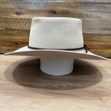 Load image into Gallery viewer, The Beth Dutton, Revenant Hat, From The First Episode Of The Dutton Ranch, Cowboy Hat, Natural Color, Size 7 1/2, 60cm (Ships now)