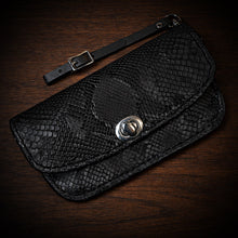 Load image into Gallery viewer, Clutch - Genuine Python, Black