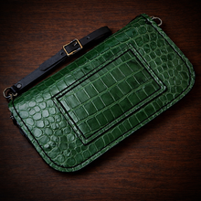 Load image into Gallery viewer, Clutch - Genuine American Alligator, Green