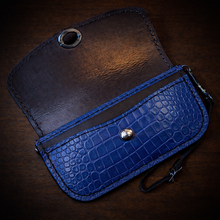 Load image into Gallery viewer, Clutch - Genuine American Alligator, Blue