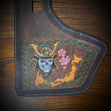 Load image into Gallery viewer, Heat Shield - Samurai, With Pouch, Fits Indian Challenger &amp; Pursuit - Brown