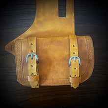 Load image into Gallery viewer, Heat Shield - Indian Tan, Double Pouch, Fits Indian Chief, Chieftain, Springfield, Vintage and Roadmaster