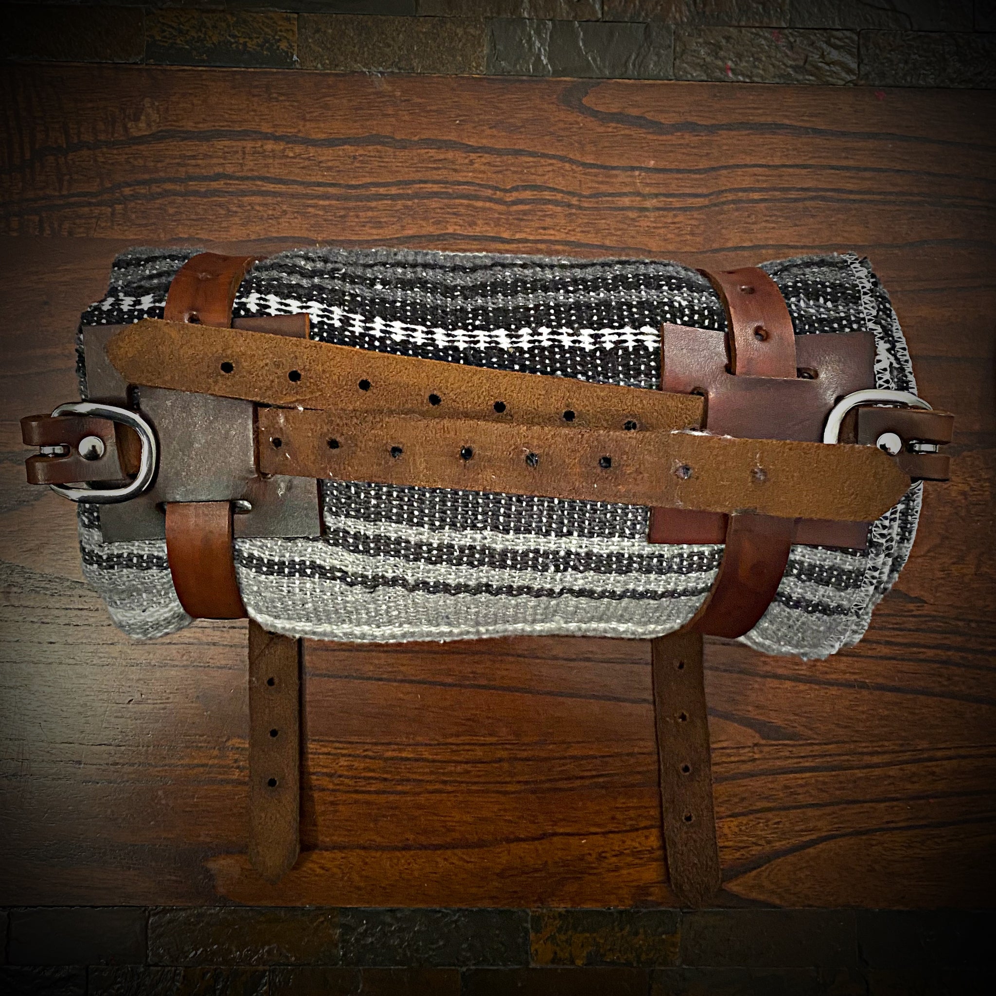 Axel Co. Brown Leather Tool Roll – Lowbrow Customs