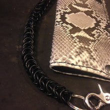 Load image into Gallery viewer, Chainmail Chain - Box Weave - Black